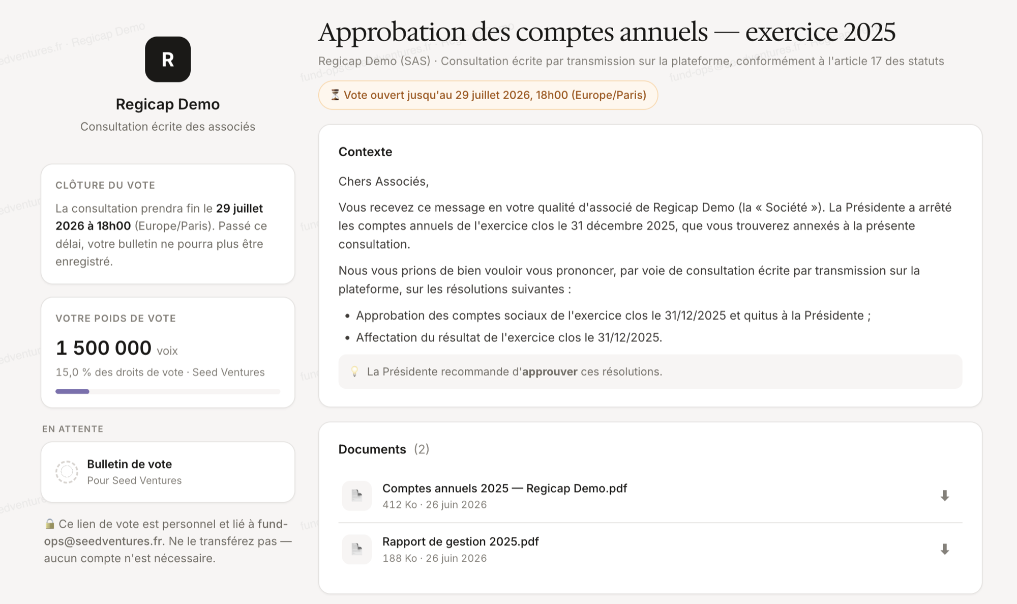 La page de vote d'un associé : résolutions d'approbation des comptes, poids de vote affiché, documents annexés, date de clôture, sans compte à créer